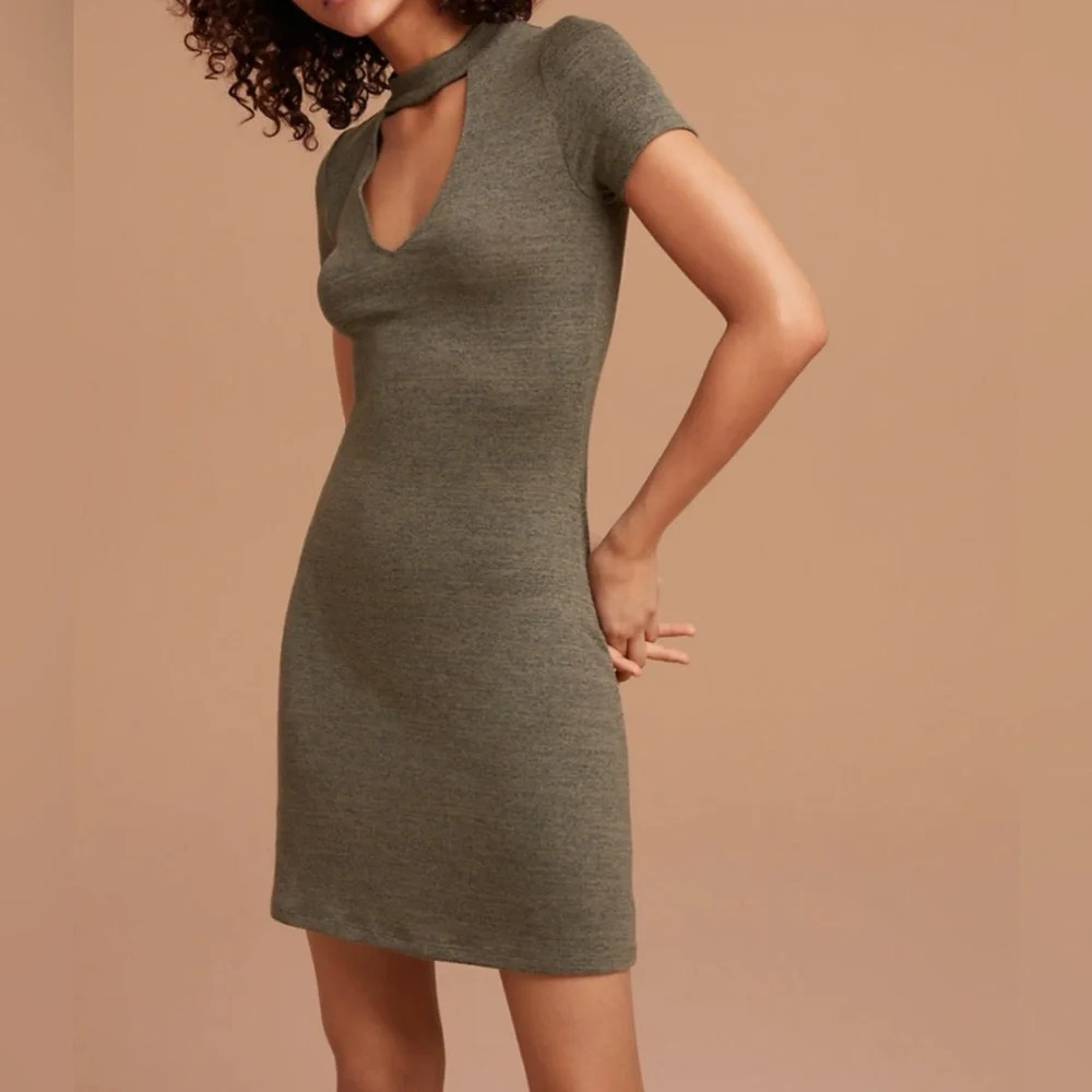 Aritzia Wilfred Free Dondoe Choker Bodycon Dress Size XXS